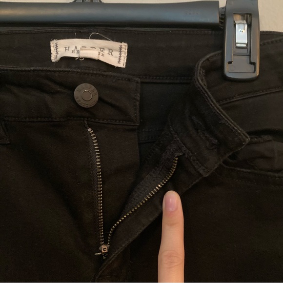 Francesca’s Mid Rise Slim Bootcut Jeans - Black - Picture 3 of 10